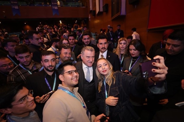 ÜNİDES programı için 4. dönem başvuruları başladı