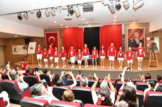 “Aynı Gemideyiz” Oratoryosu Çiğli’de büyük ilgi gördü