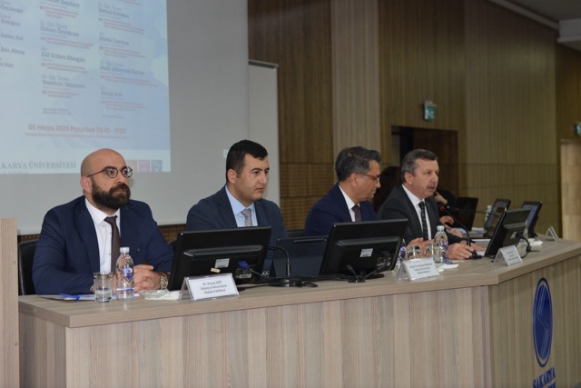 Sakarya Üniversitesinde “Türk Medeni Hukukunun Güncel Sorunları” Konuşuldu