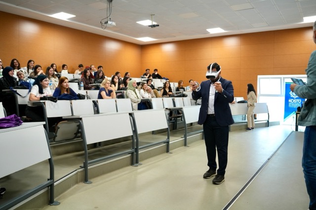 Kocaeli Sağlık ve Teknoloji Üniversitesi, yapay zekâ ve yeni nesil teknolojilerin psikoterapi süreçlerine entegrasyonu konusunda öncü adımlar atmaya devam ediyor