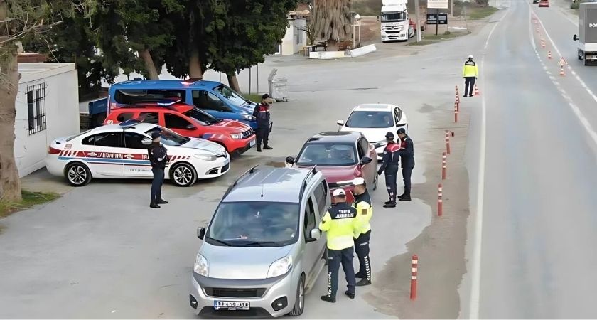 Kurban Bayramı'nda Trafik Akışı İçin Önlem: 13 İlde Ağır Vasıtalara Geçici Yasak