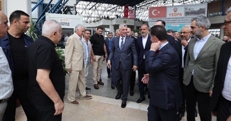 Bakan Bolat: Otomotiv ihracatında 40 milyar doları aşacağız