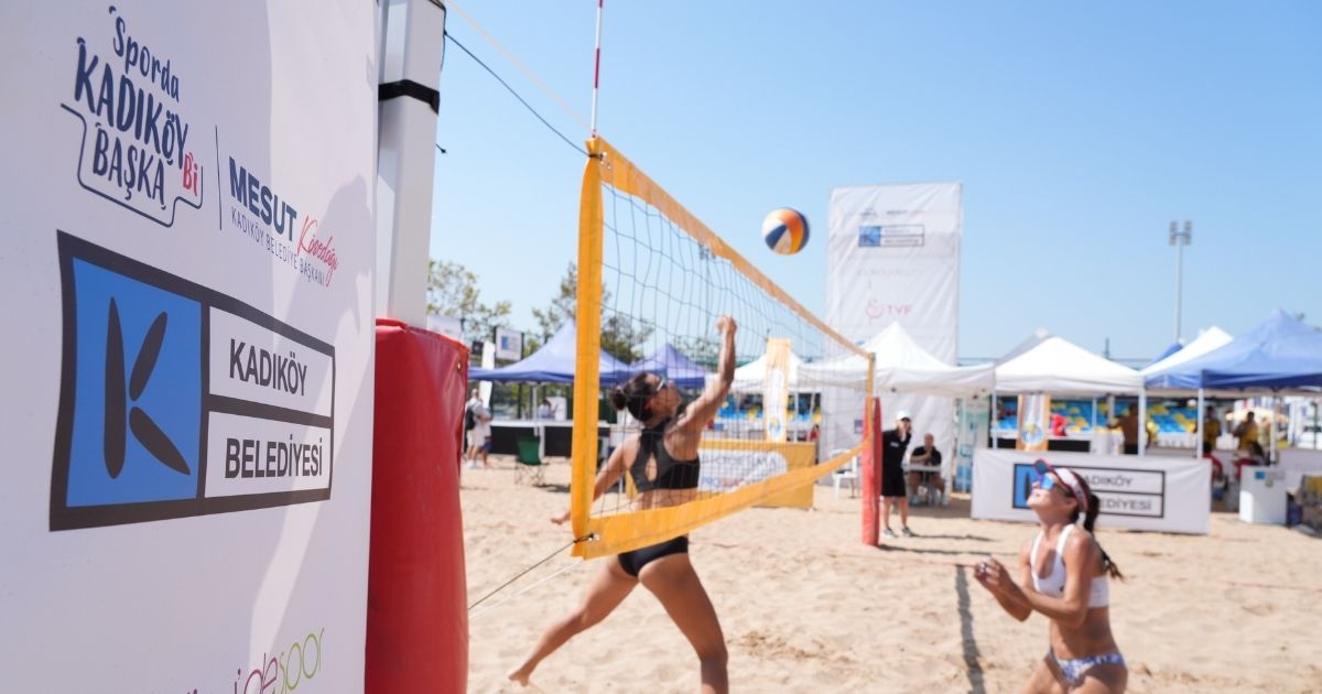 Kalamış Spor Merkezi, plaj voleybolunun yıldızlarını ağırlıyor