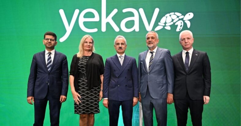 Bakan Uraloğlu sürdürülebilir ulaşımda sıfır emisyon yol haritasını açıkladı