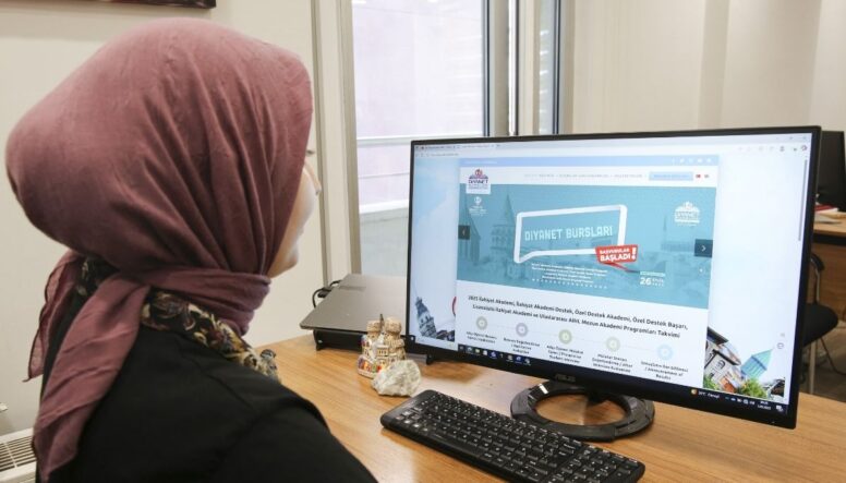 TDV Diyanet Bursları için başvurular online başladı