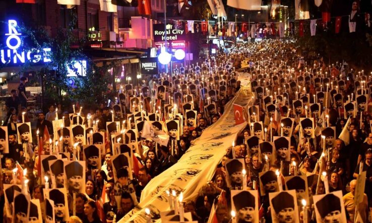 Antalya Ata’ya Saygı Yürüyüşü’nde buluşuyor